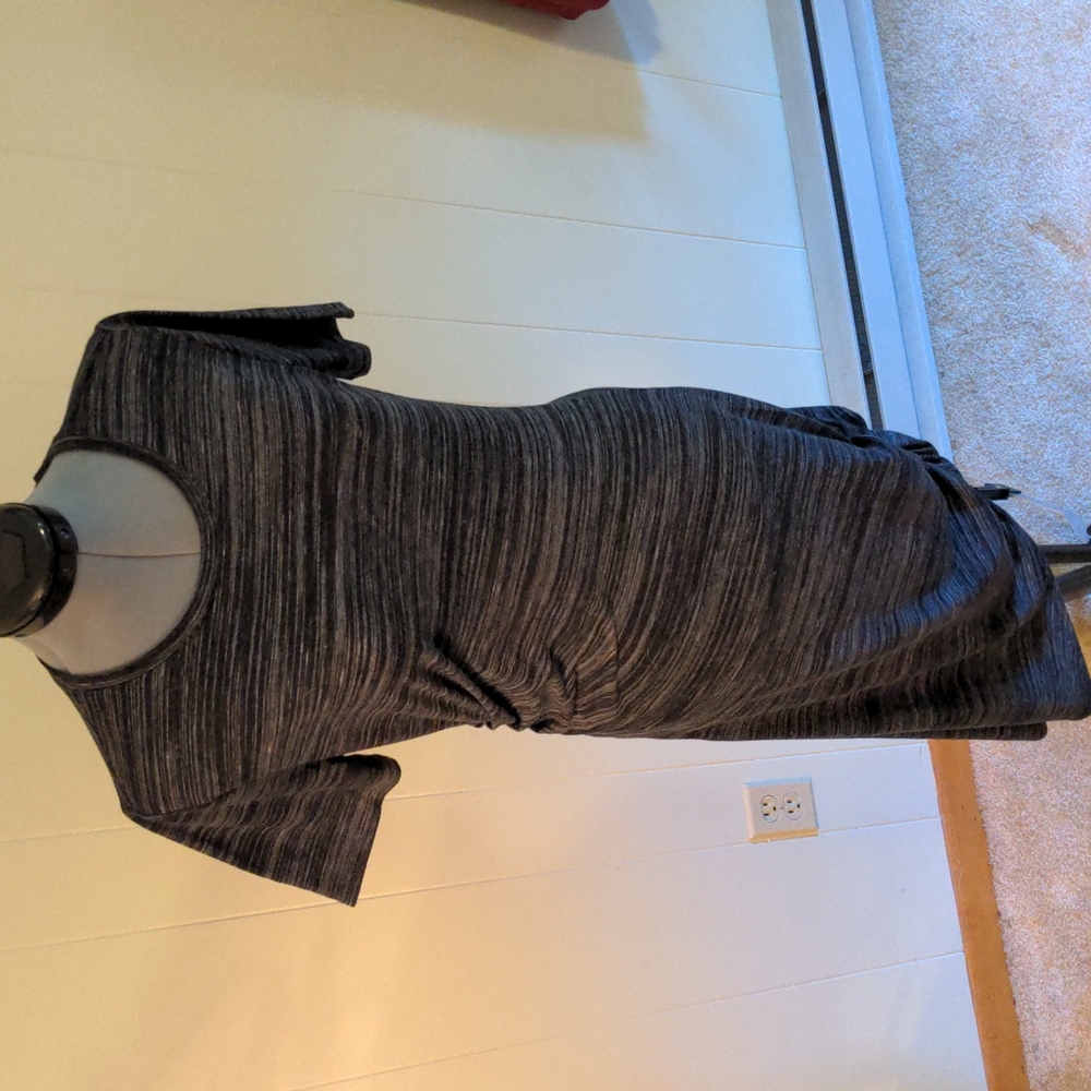 Athleta dress - Fitted - Size Small - Black and Grey